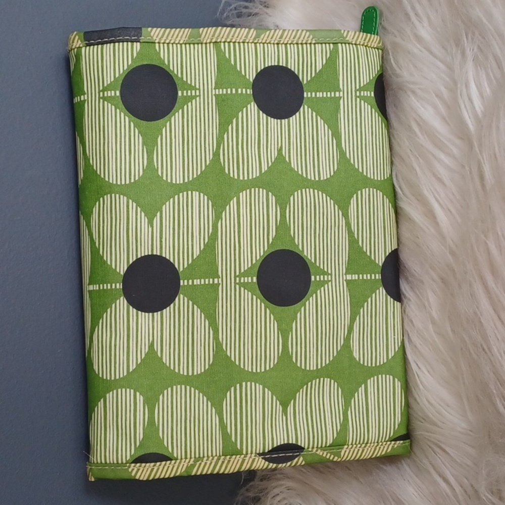 Orla Kiely Travel Toiletry Bag - Picture 4 of 16